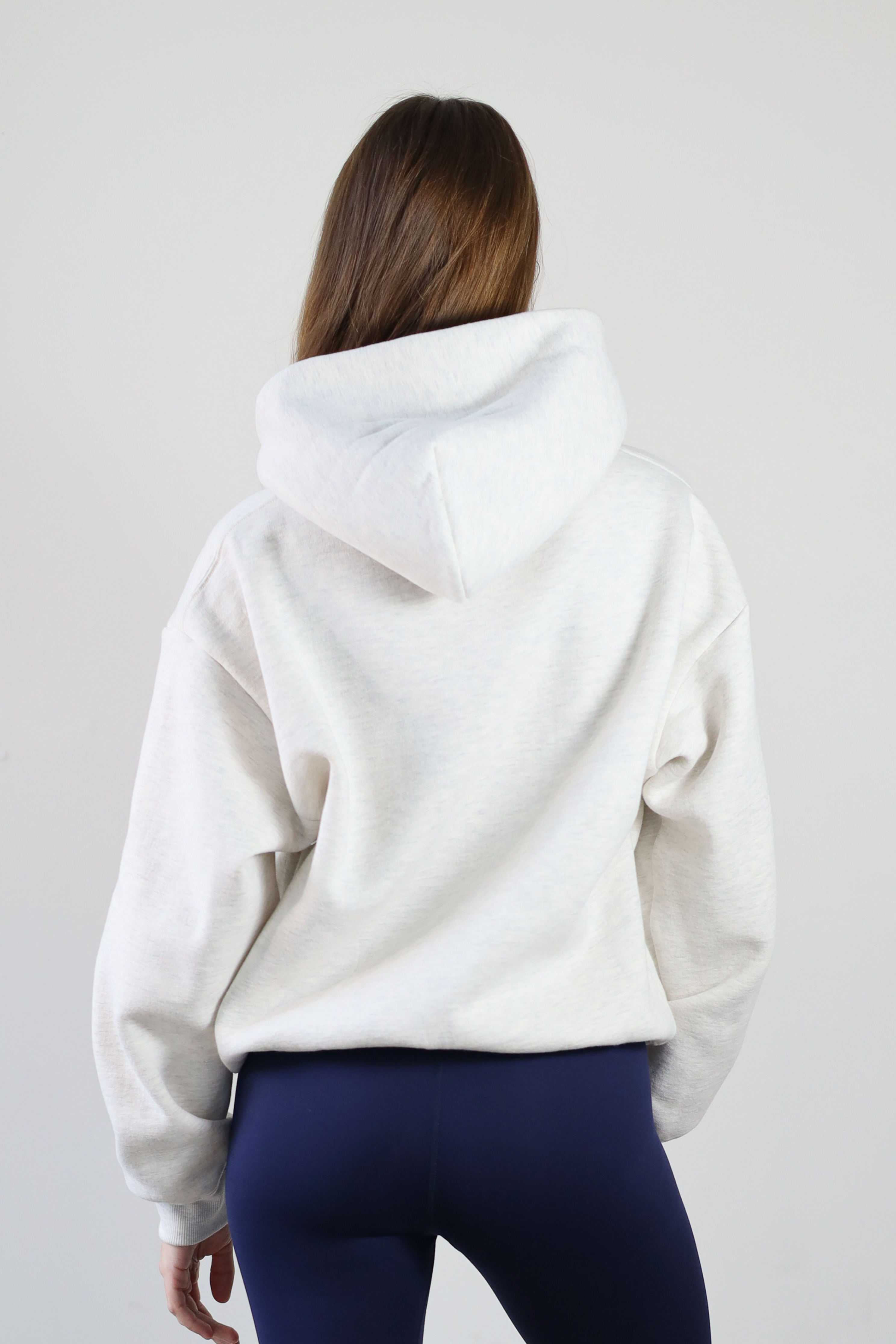 Premium unisex hoodie for women – organic cotton, sustainable, and wholesale-ready. Crafted for modern brands, this high-quality hoodie offers a relaxed fit, superior comfort, and a brandable blank canvas ideal for customization, screen printing, and embroidery.